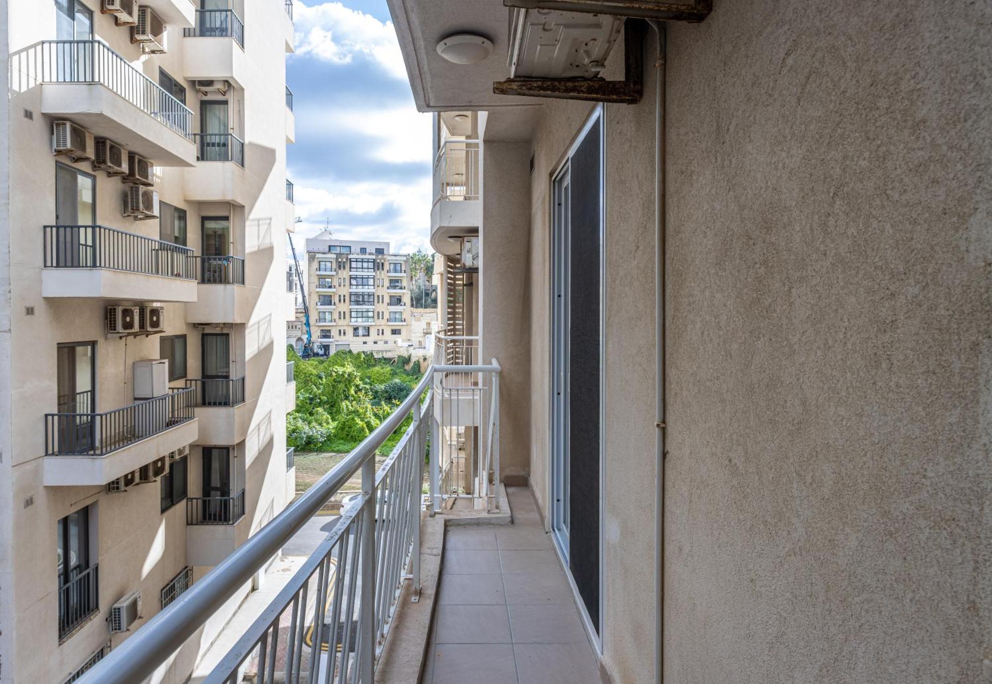 St Julians - Balluta 2 Bedroom Apartment Saint Julian's Ngoại thất bức ảnh