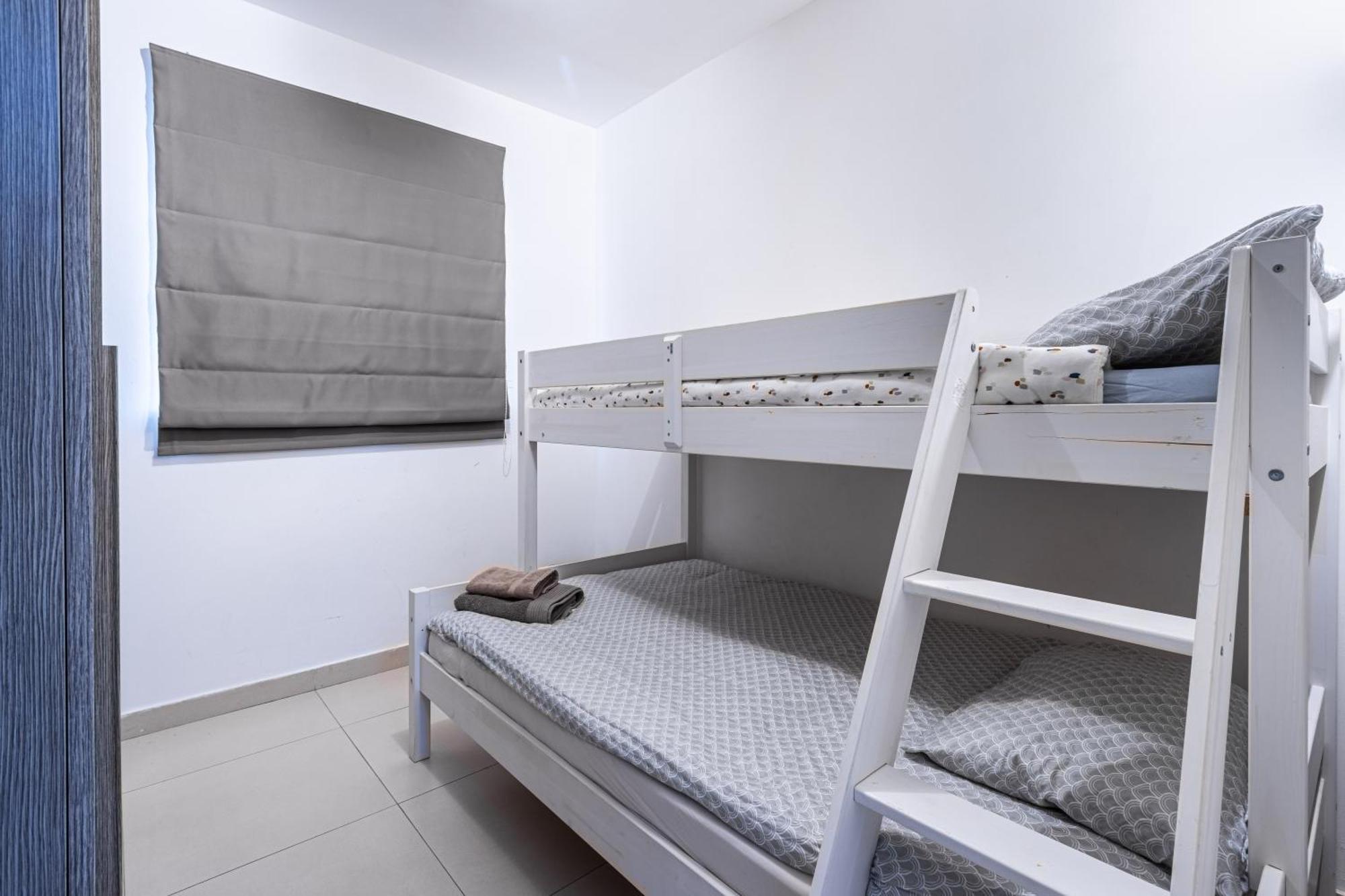 St Julians - Balluta 2 Bedroom Apartment Saint Julian's Ngoại thất bức ảnh